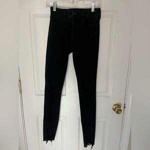American Eagle Black Skinny Jeans (rips on both knees)